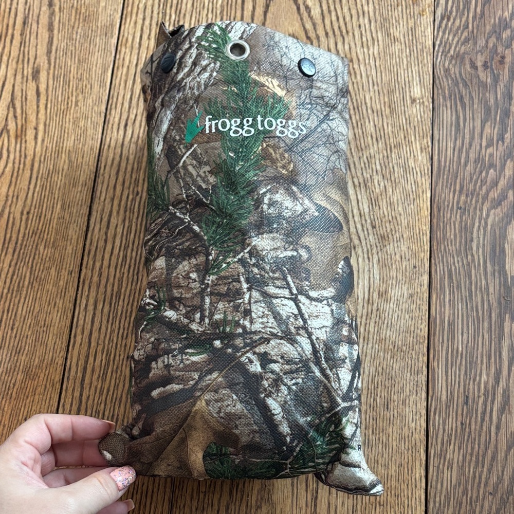 frogg toggs Men's Realtree Camo Packable Jacket - Green/Brown Camo